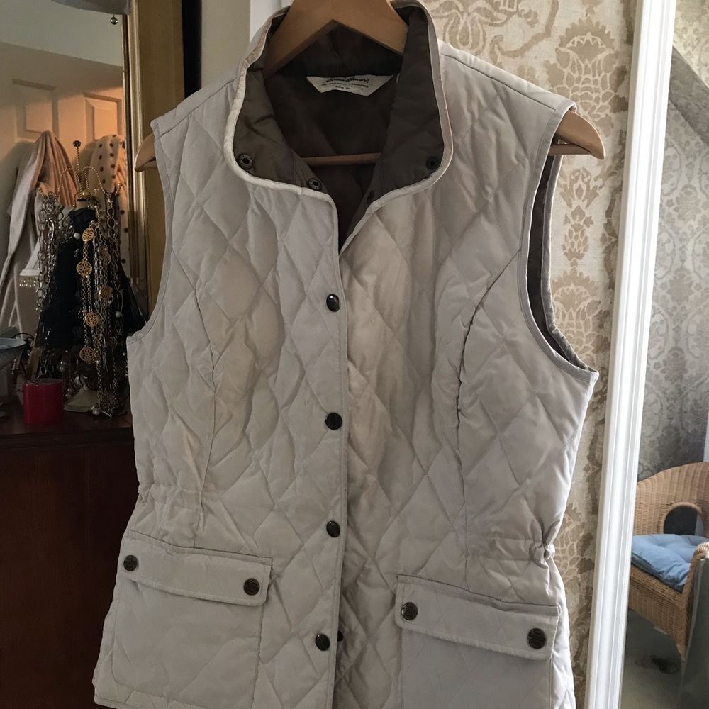Eddie Bauer quilted vest w/adjustable waist cord